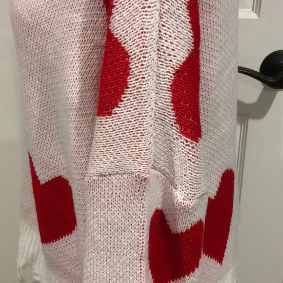 Distressed Hearts Sweaters!❤️.❤️❤️ - Picture 3 of 8